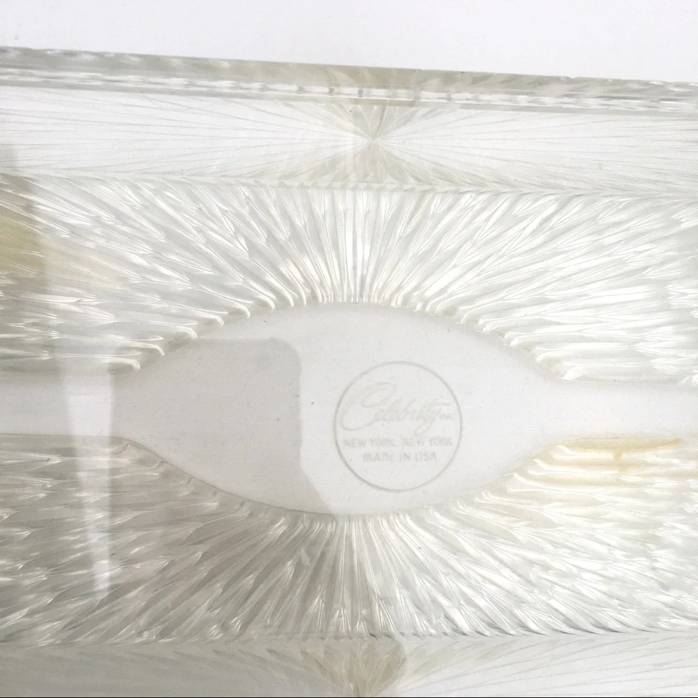 Vintage Celebrity Inc Tissue Box OS Clear Starburst Acrylic MCM Retro